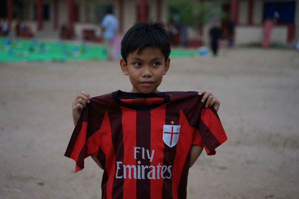 Clothes distribution event to students and villagers in Kampong Chnang Province